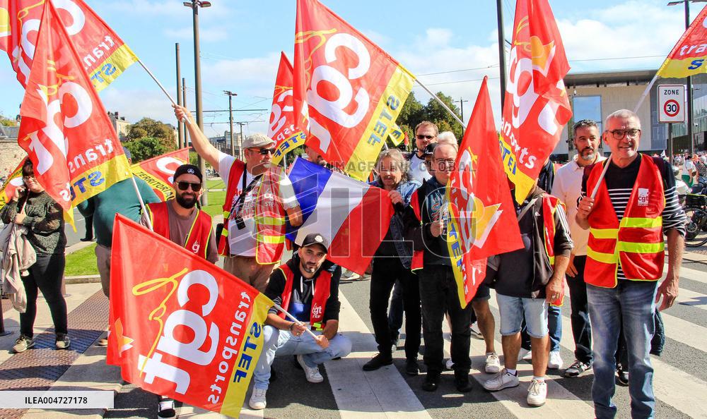 Nationwide Strikes Over Budget - Le Mans