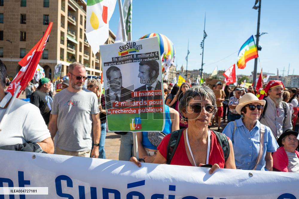 Nationwide Strikes Over Budget - Marseille