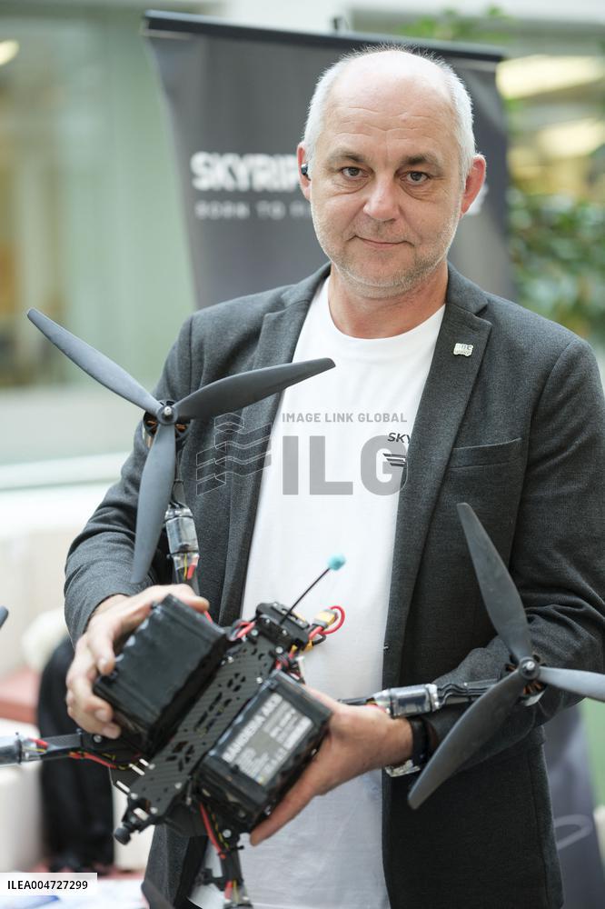 Skyriper CEO Anton Porteskov Portrait