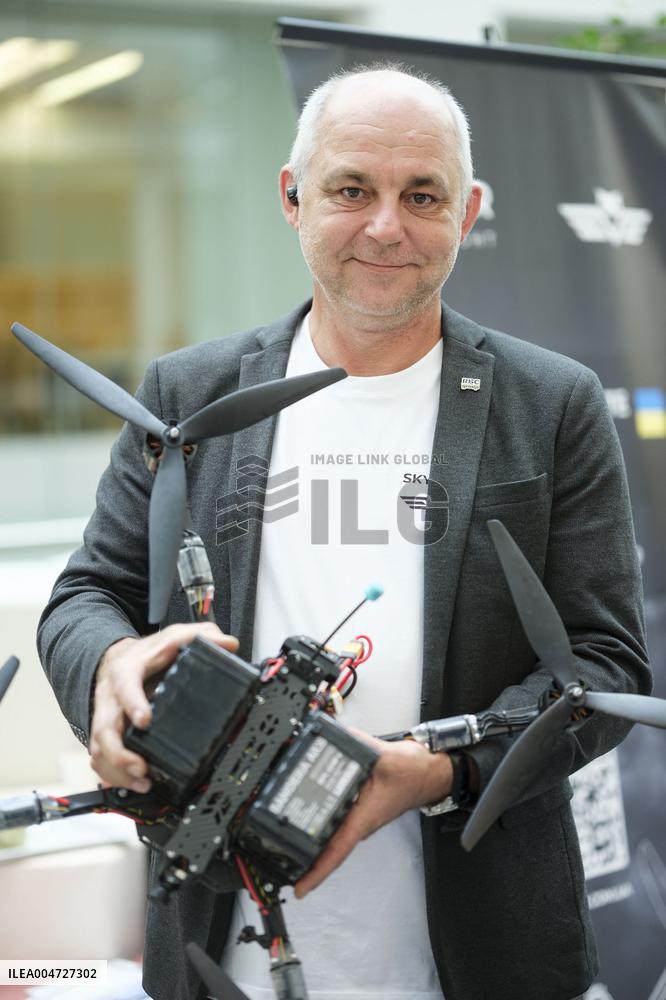 Skyriper CEO Anton Porteskov Portrait