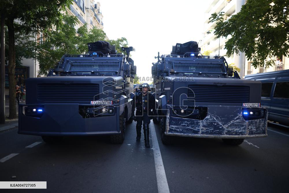 Nationwide Strikes Over Budget - Paris