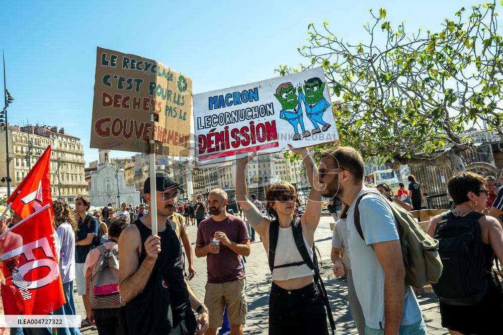 Nationwide Strikes Over Budget - Marseille