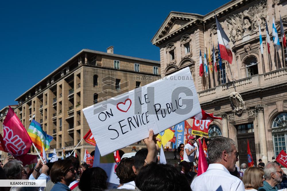 Nationwide Strikes Over Budget - Marseille