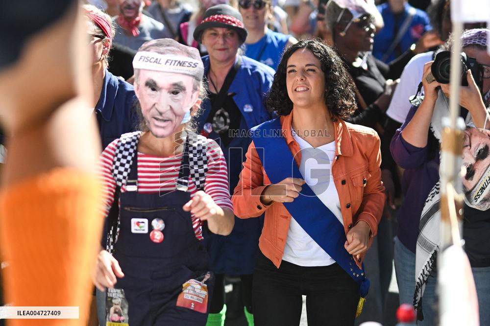 Nationwide Strikes Over Budget - Paris