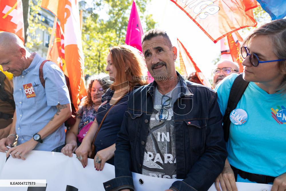 Nationwide Strikes Over Budget - Paris AJ