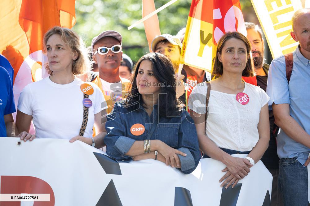 Nationwide Strikes Over Budget - Paris AJ