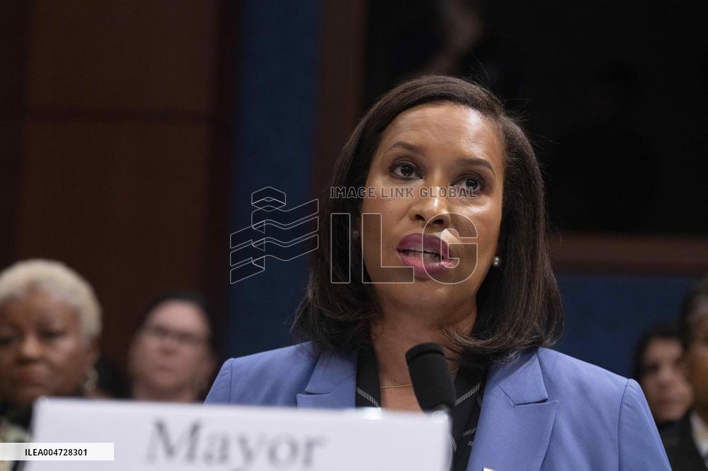 Bowser and Mendelson testify on “Oversight of the District of Columbia”