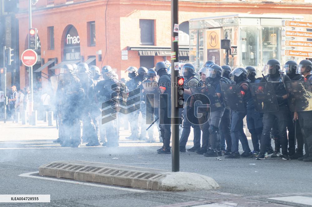 Nationwide Strikes Over Budget - Toulouse