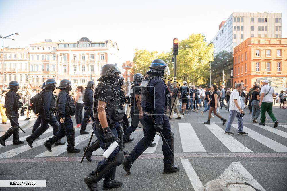 Nationwide Strikes Over Budget - Toulouse