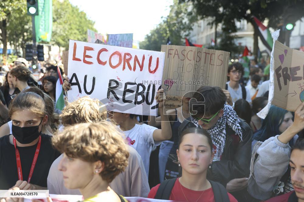 Nationwide Strikes Over Budget - Paris