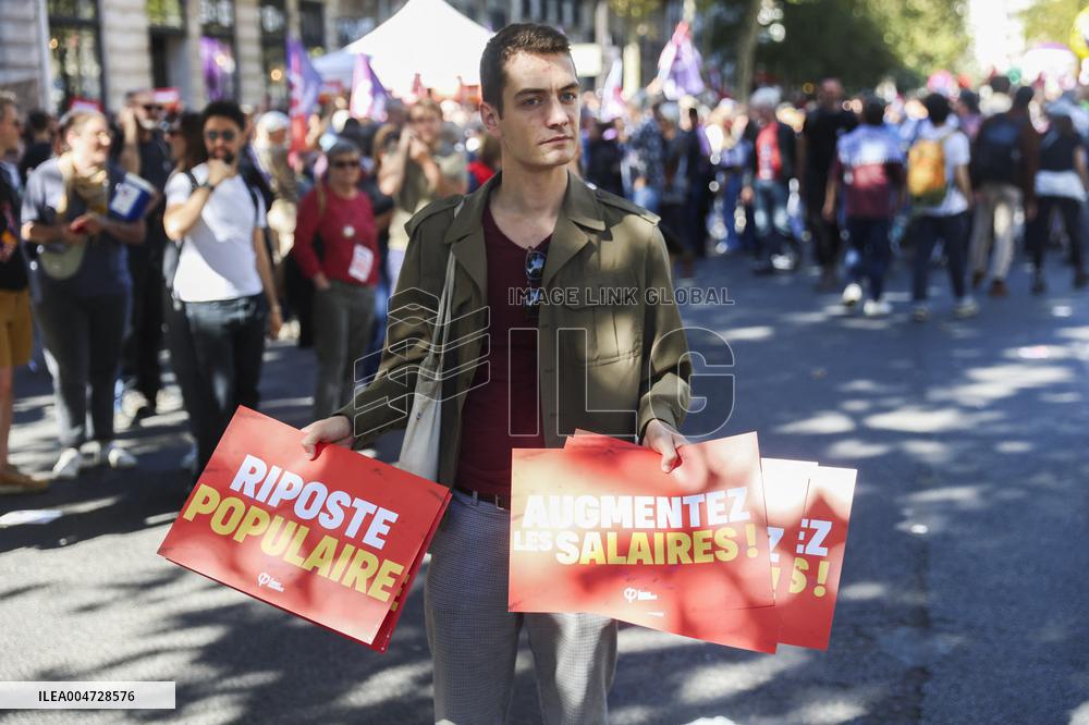 Nationwide Strikes Over Budget - Paris
