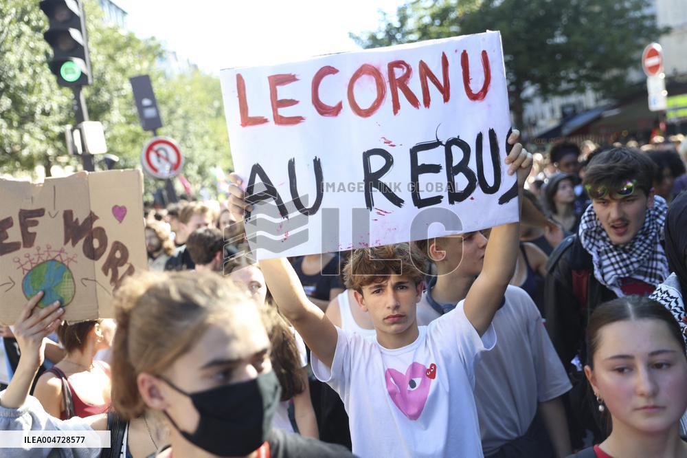 Nationwide Strikes Over Budget - Paris