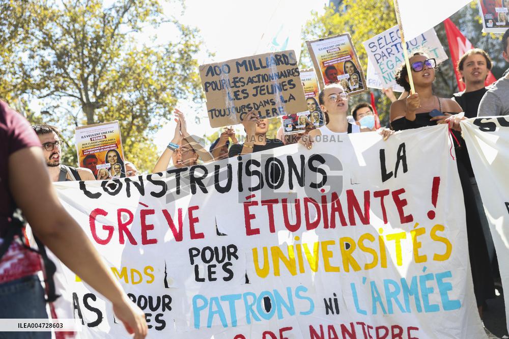 Nationwide Strikes Over Budget - Paris