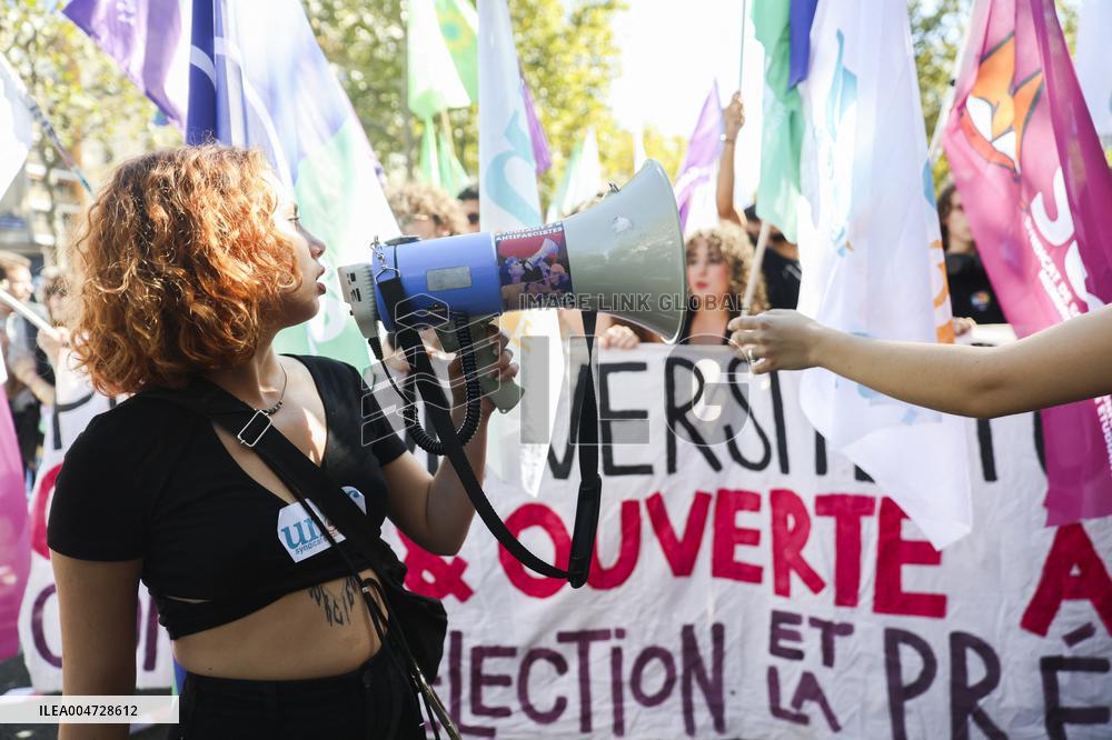Nationwide Strikes Over Budget - Paris