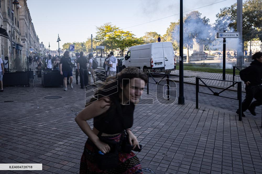 Nationwide Strikes Over Budget - Bordeaux