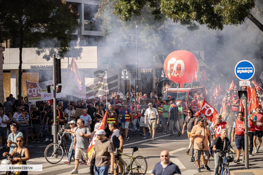 Nationwide Strikes Over Budget - Bordeaux