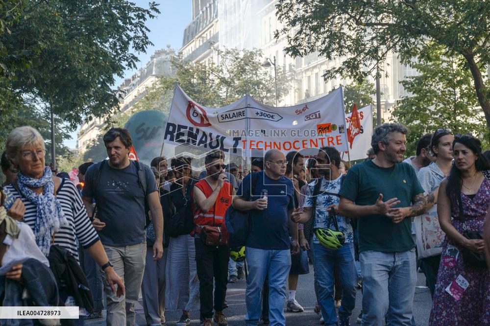 Nationwide Strikes Over Budget - Paris