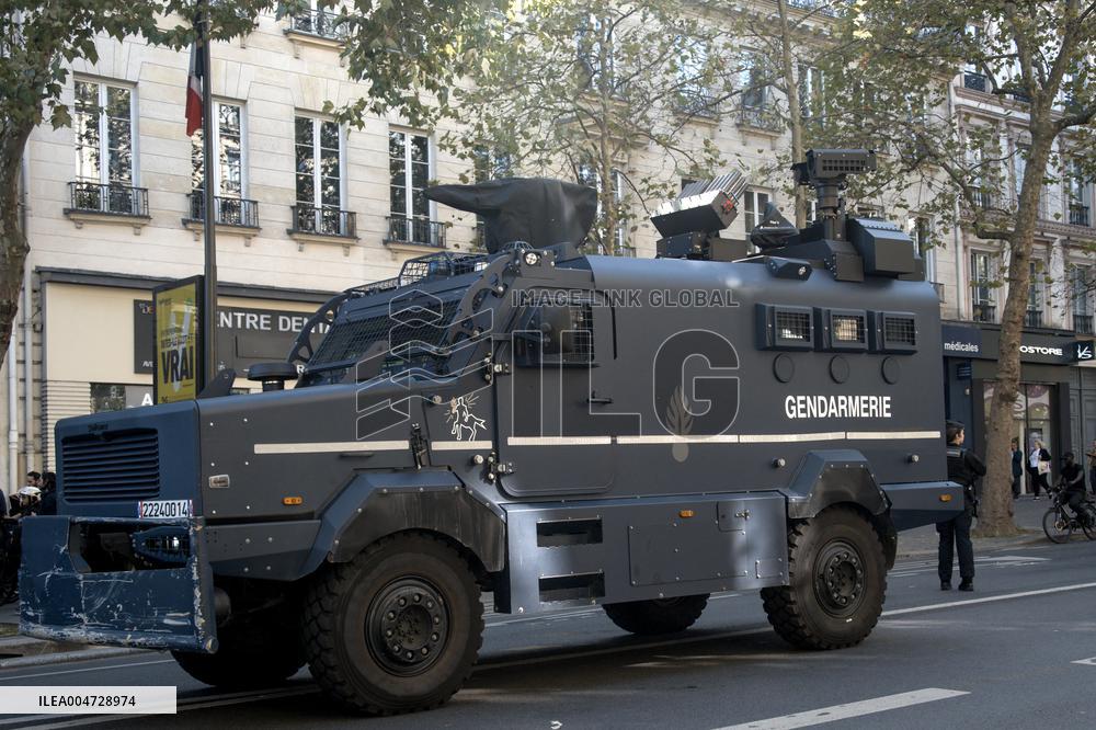 Nationwide Strikes Over Budget - Paris