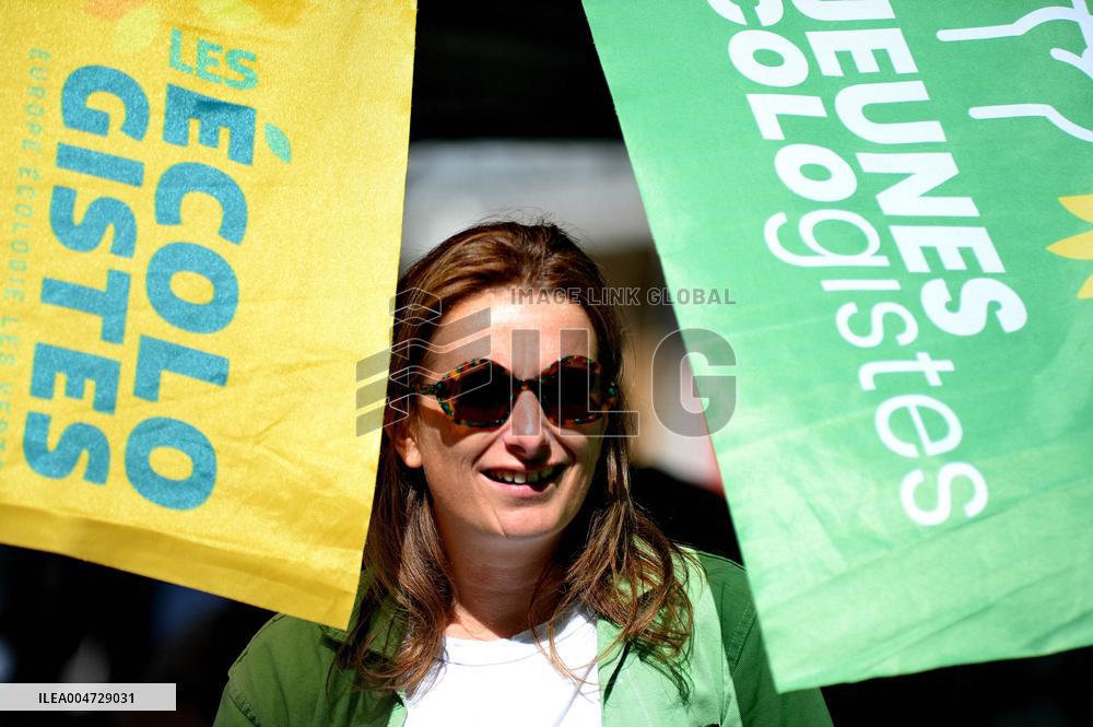 Nationwide Strikes Over Budget - Paris