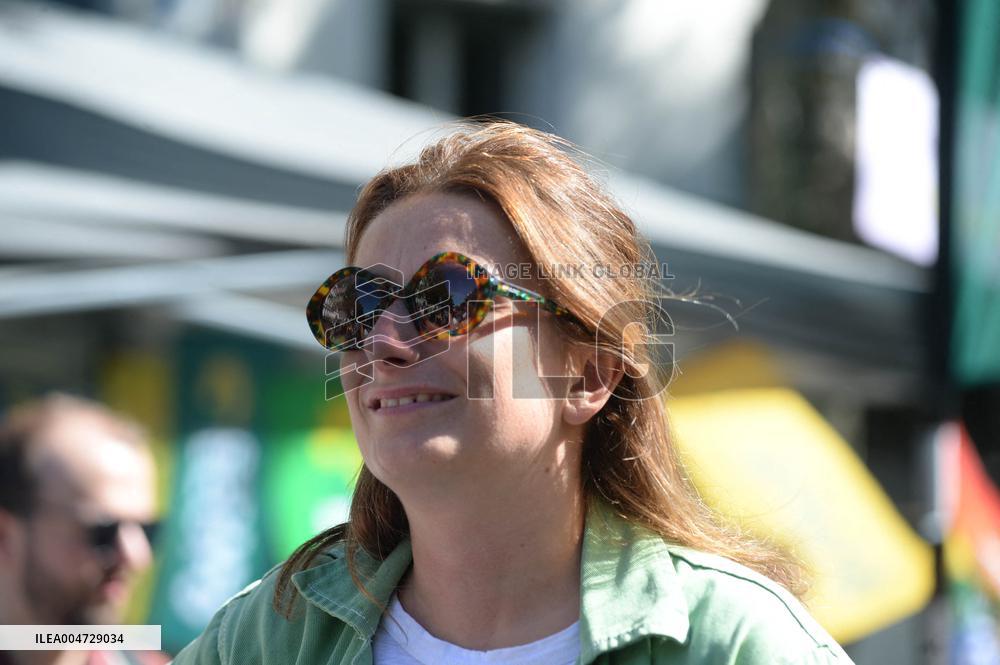 Nationwide Strikes Over Budget - Paris