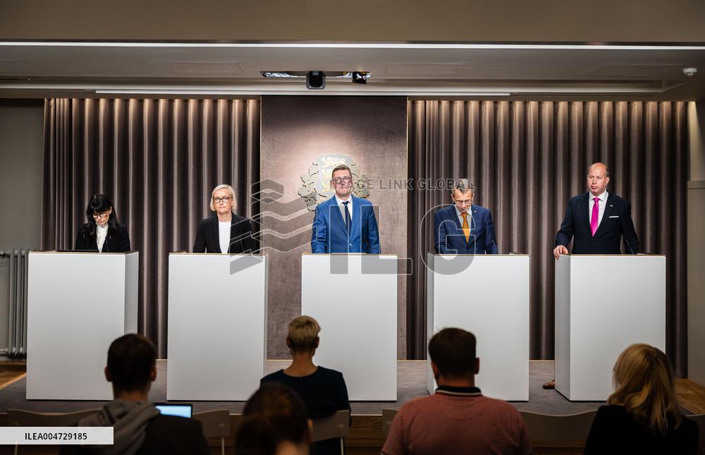 Government press conference on the state budget