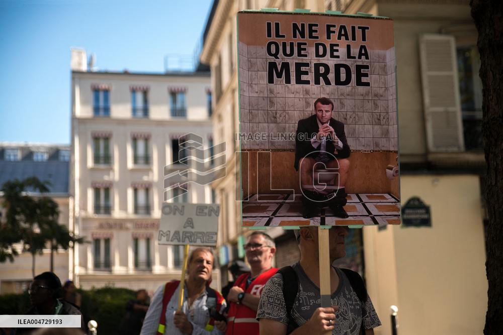 Nationwide Strikes Over Budget - Paris