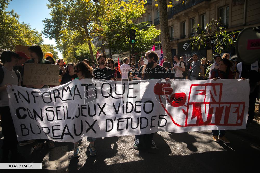 Nationwide Strikes Over Budget - Paris