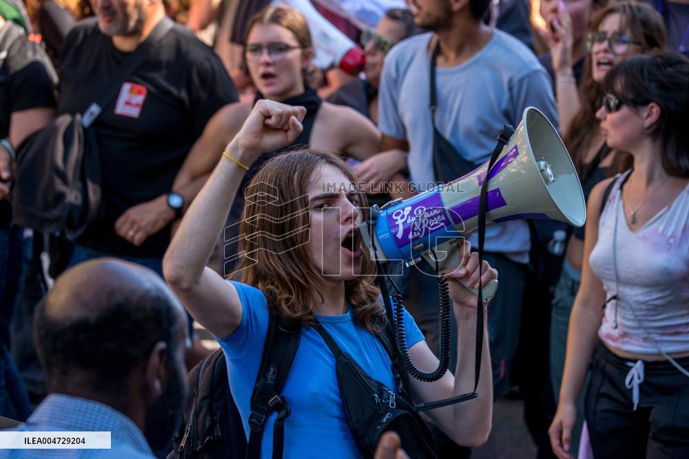 Nationwide Strikes Over Budget - Paris