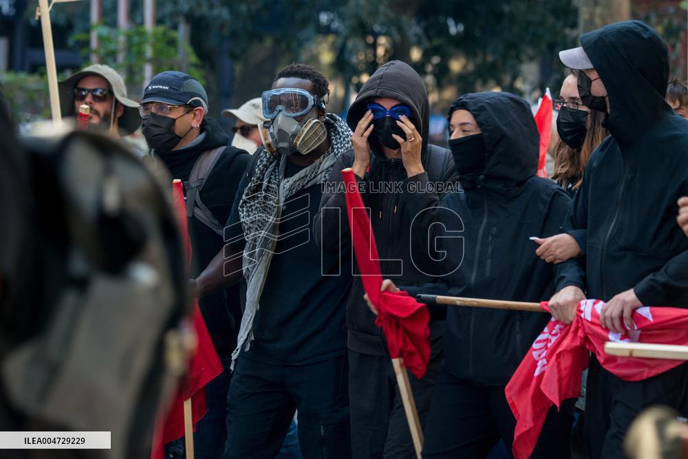 Nationwide Strikes Over Budget - Paris
