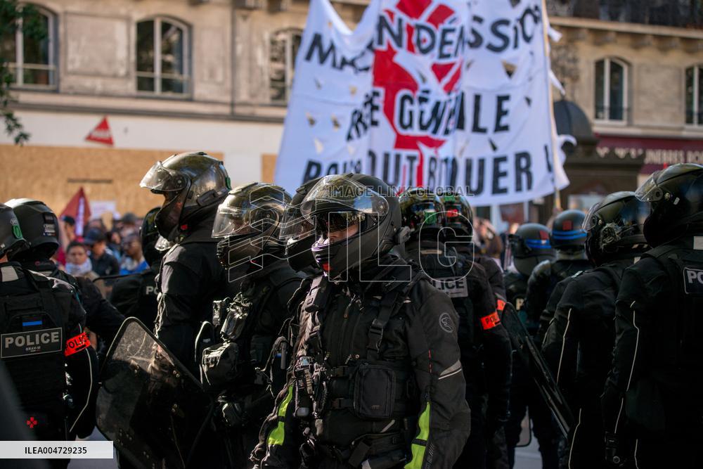 Nationwide Strikes Over Budget - Paris