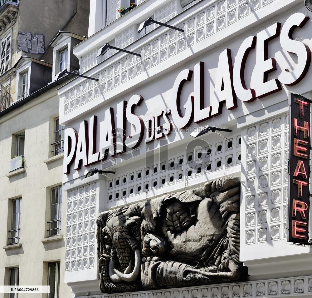 FRANCE, PARIS (75) 10TH ARRONDISSEMENT, PALAIS DES GLACES THEATER