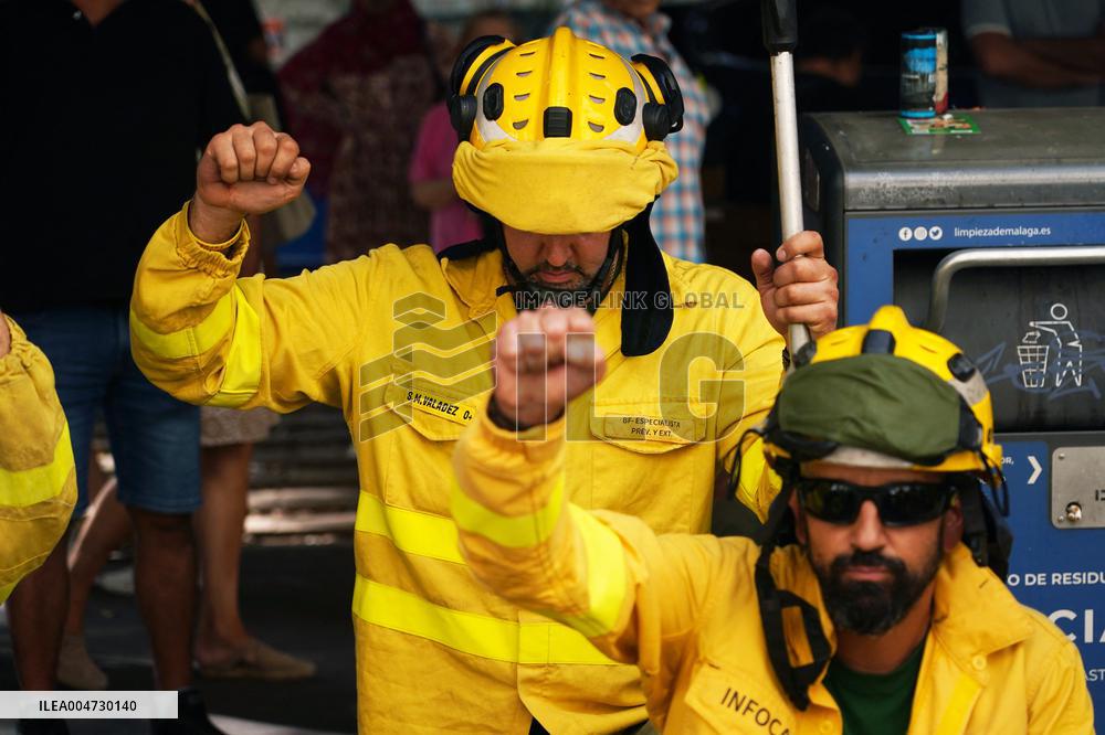 Demonstration by Firefighters and Forest Firefighters - Malaga