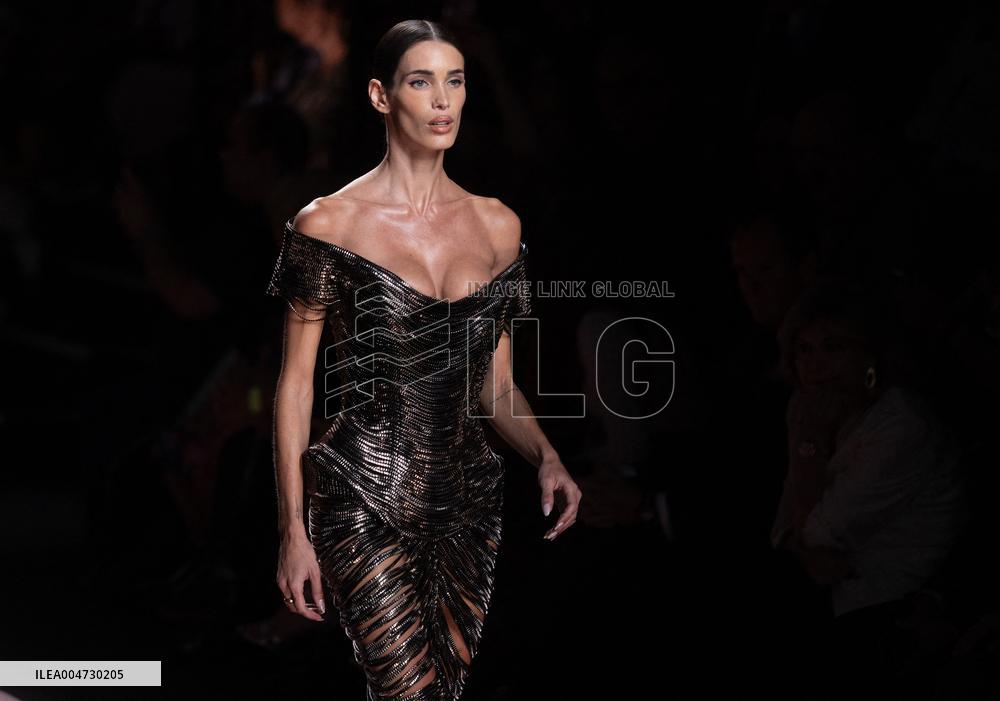 Madrid Fashion Week - Isabel Sanchis Runway