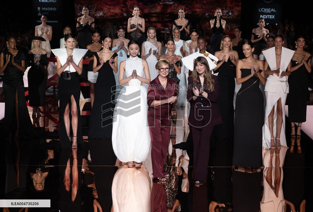 Madrid Fashion Week - Isabel Sanchis Runway