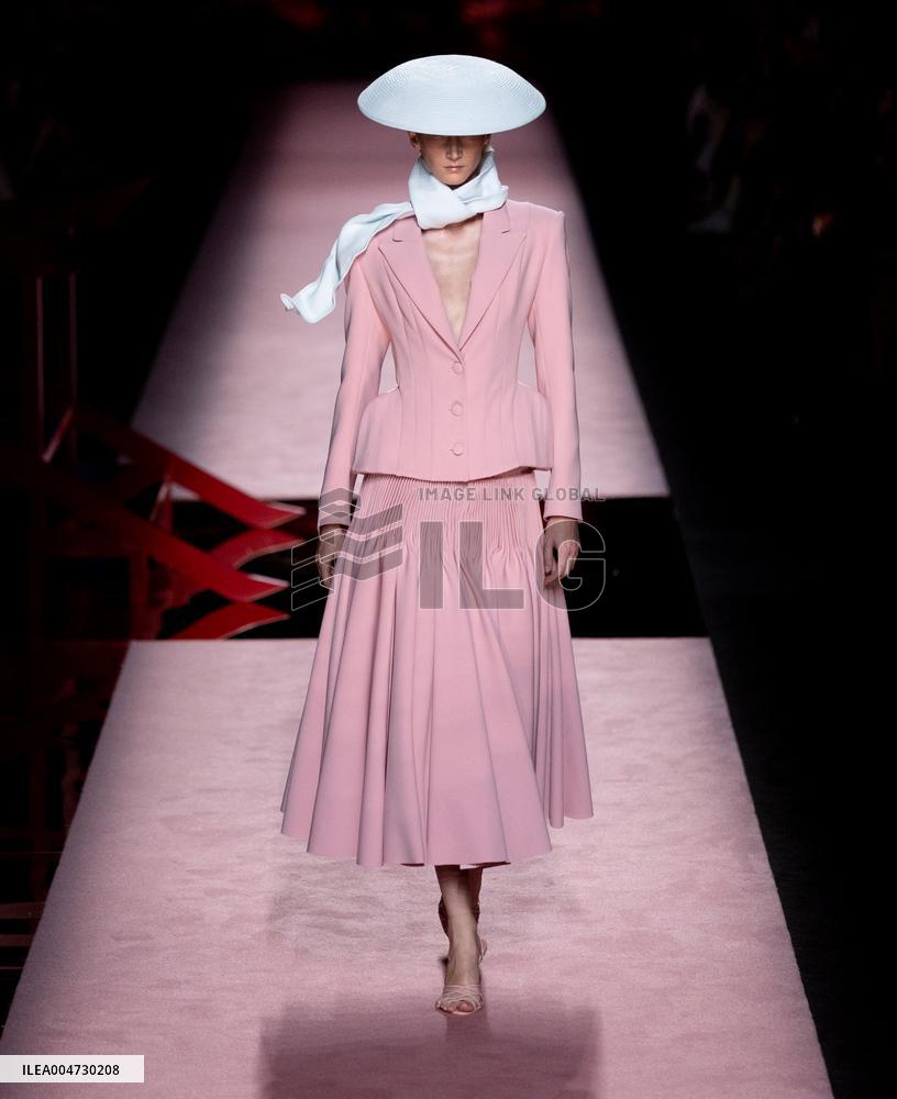 Madrid Fashion Week - Isabel Sanchis Runway