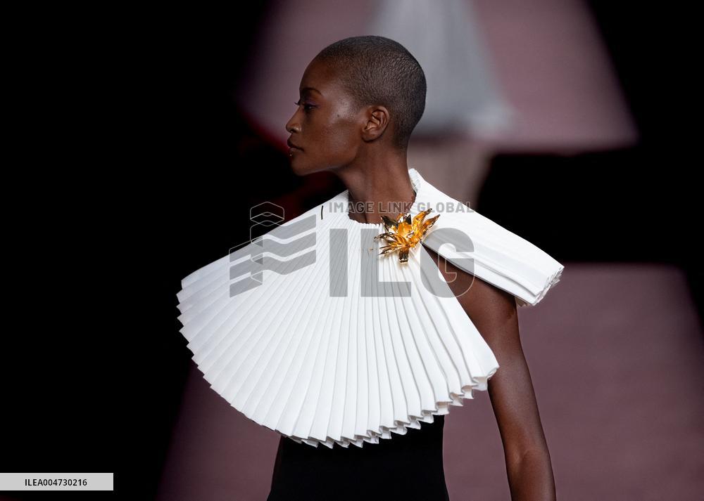 Madrid Fashion Week - Isabel Sanchis Runway