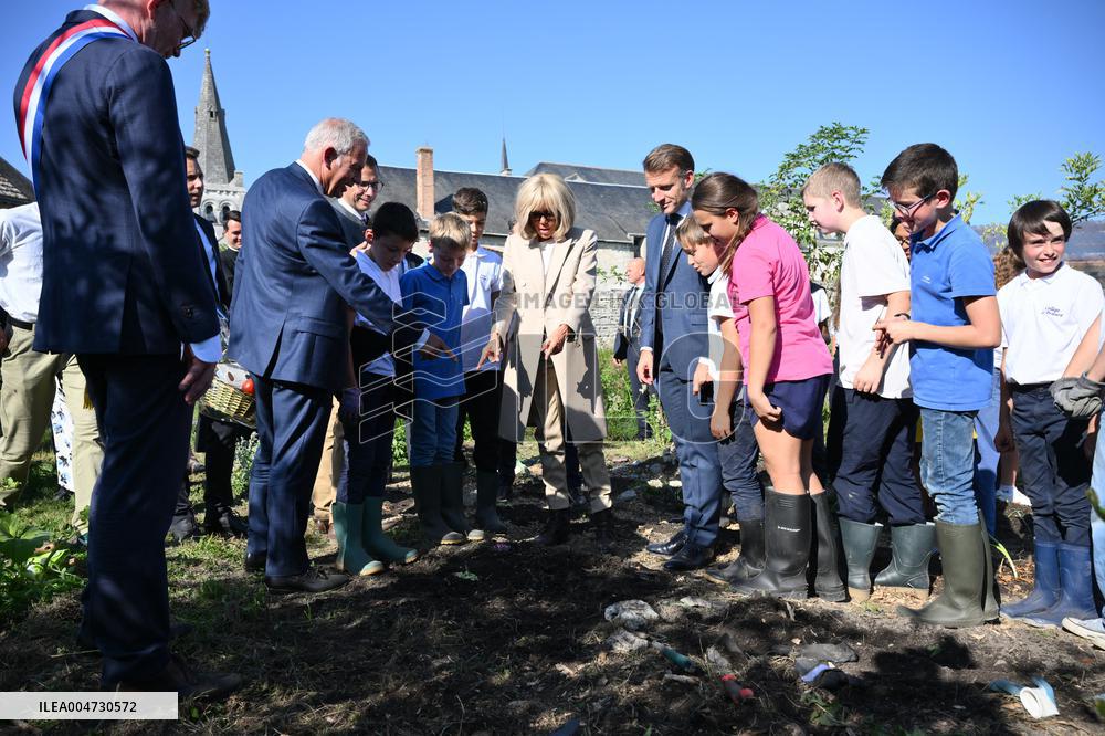 President Macron Visits Pontlevoy Abbey - Pontlevoy