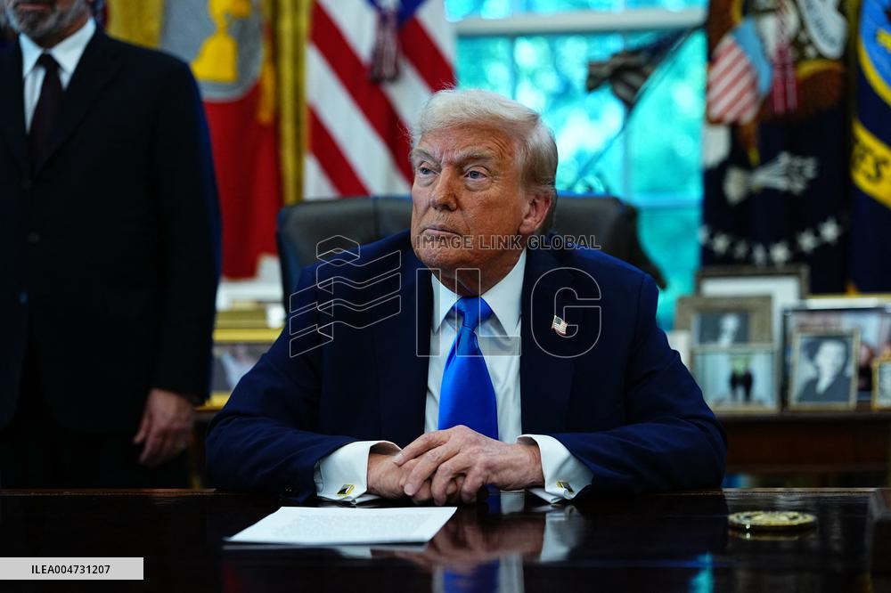 Trump Remarks in the Oval Office