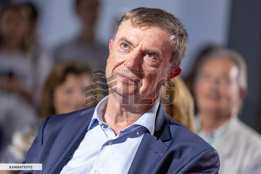 Meeting of Michel Barnier for the Partial Legislative Election - Paris AJ