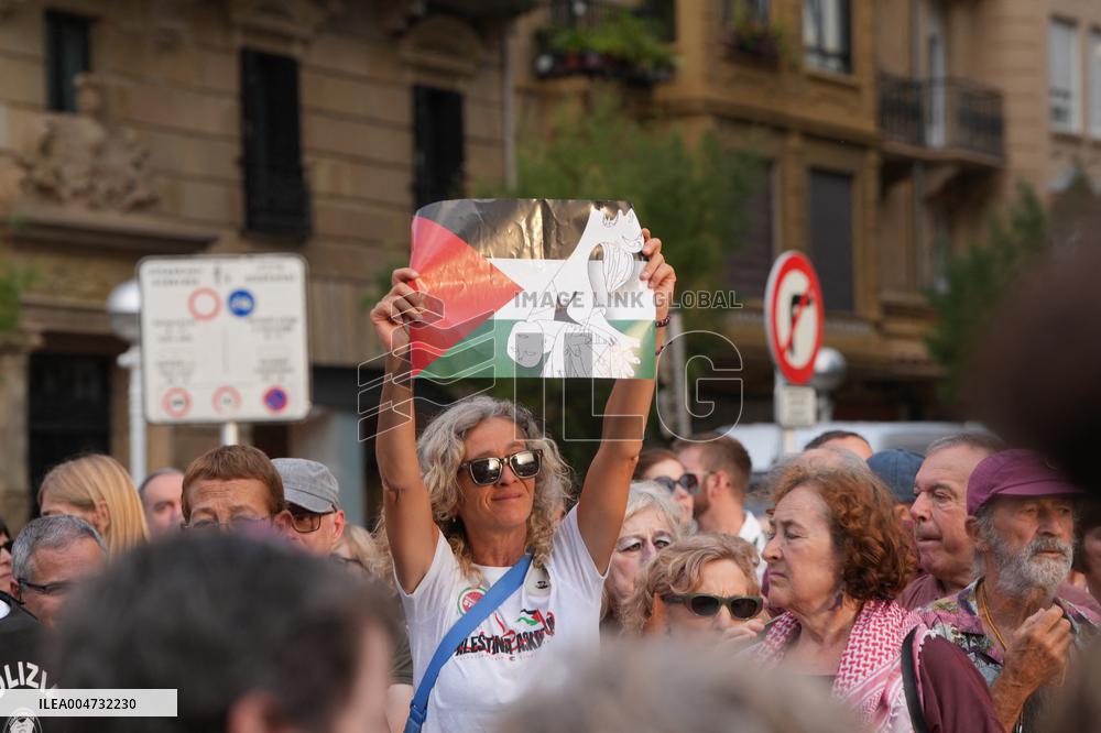 Palestinian flags at Opening Gala of the 73rd San Sebastian Film Festival