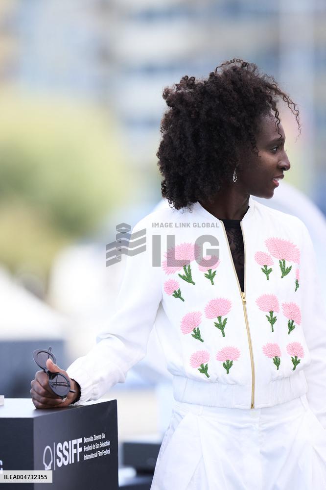 73rd San Sebastian International Film Festival - Six jours ce printemps-la ( Six Days in Spring ) Photocall