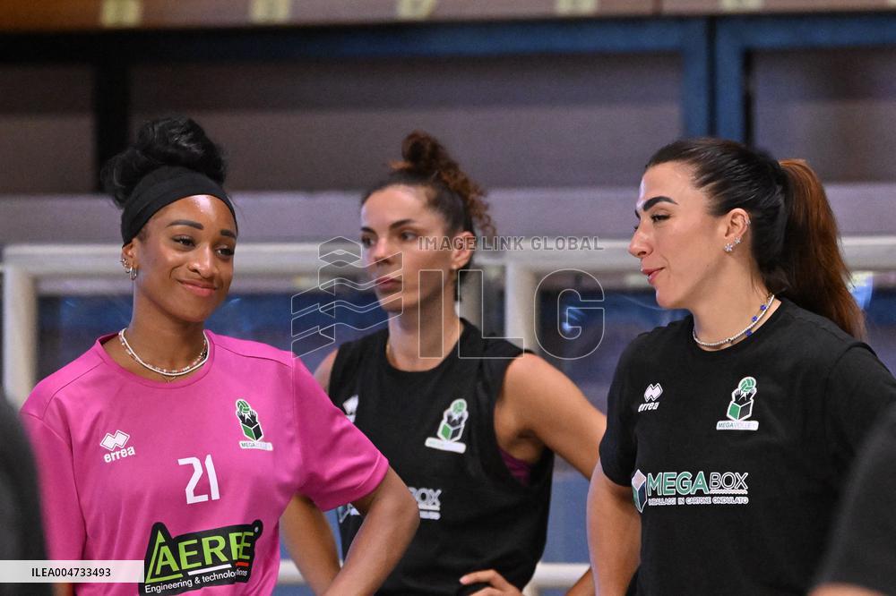 VOLLEY - Amichevole - 1° Torneo Citta di Pordenone - Megabox Ond. Savio Vallefoglia vs Panathinaikos Atene
