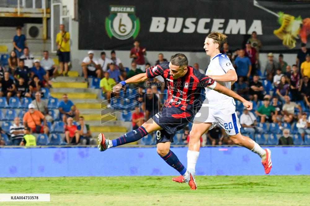 CALCIO - Serie C Italia - FC Crotone vs Siracusa Calcio