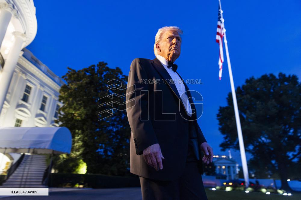 US President Trump departs the White House for Dinner at Mount Vernon