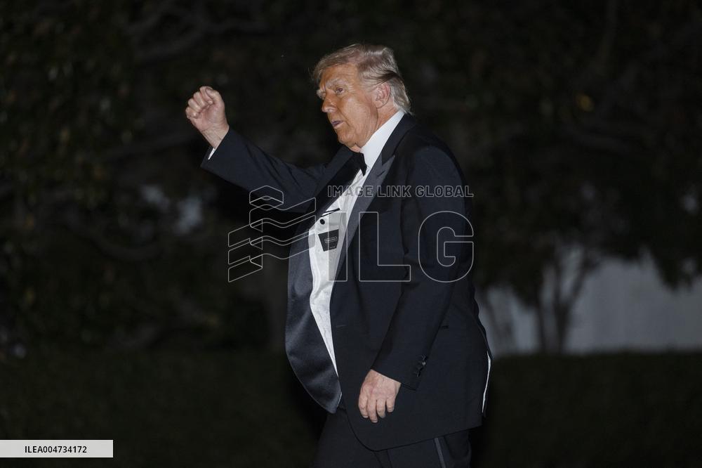 US President Trump returns to the White House from dinner at Mount Vernon