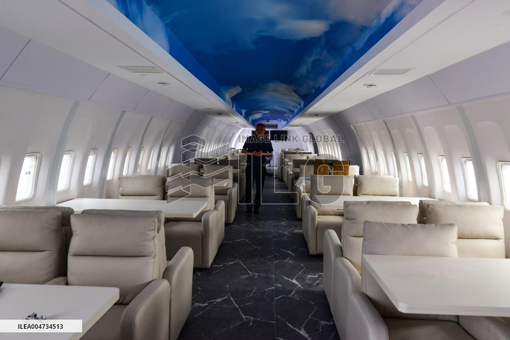 Airplane Restaurant in Fuyang