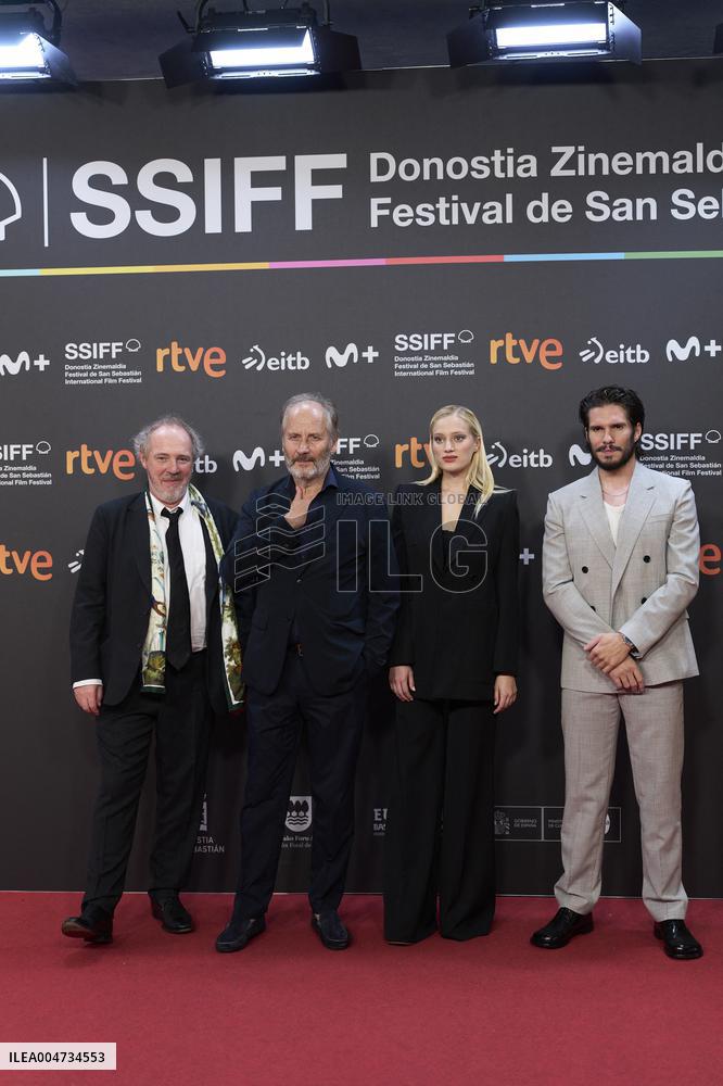 73rd San Sebastian International Film Festival - Deux pianos Two Pianos Red Carpet