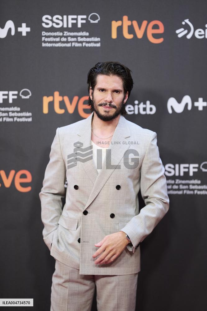 73rd San Sebastian International Film Festival - Deux pianos Two Pianos Red Carpet