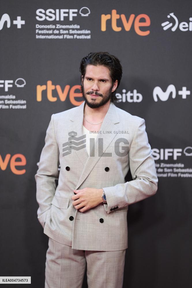 73rd San Sebastian International Film Festival - Deux pianos Two Pianos Red Carpet