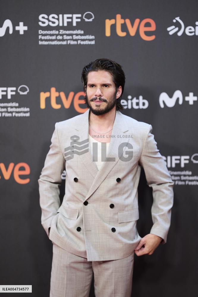 73rd San Sebastian International Film Festival - Deux pianos Two Pianos Red Carpet